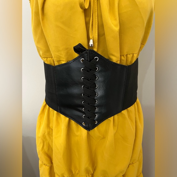 Yellow maxi Dress with belt.  Renaissance, Medieval, Pirate, Chemise - Picture 2 of 9